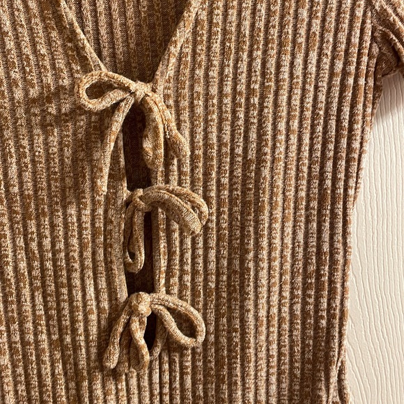 Privacy please knit bodysuit - Picture 3 of 3